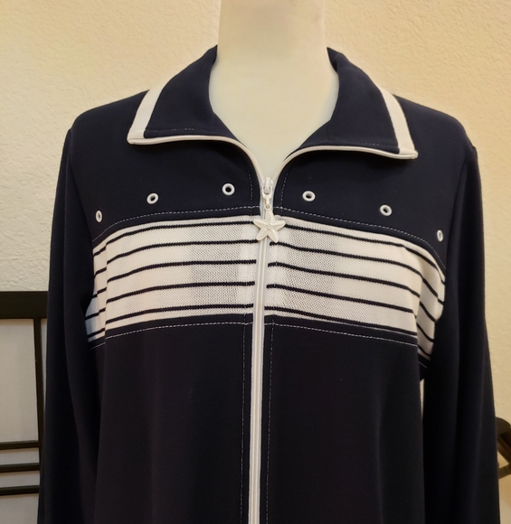 Jacket - Picture 3 of 9